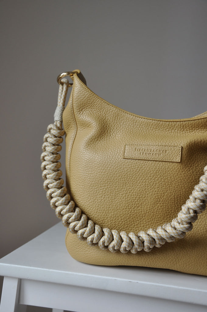 BAG STRAP - Amsterdam sand short - SHOPPING BAG midi - close up - choose your hardware - TIEFENBACHER LEHMANN