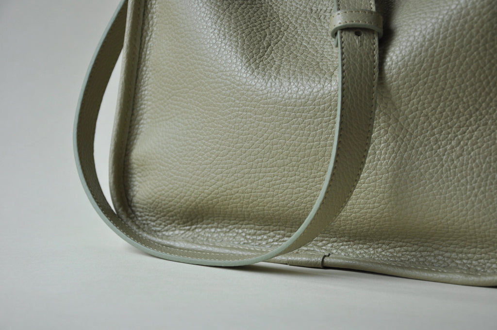 BRIOCHE BAG midi fern - light gold - TIEFENBACHER LEHMANN