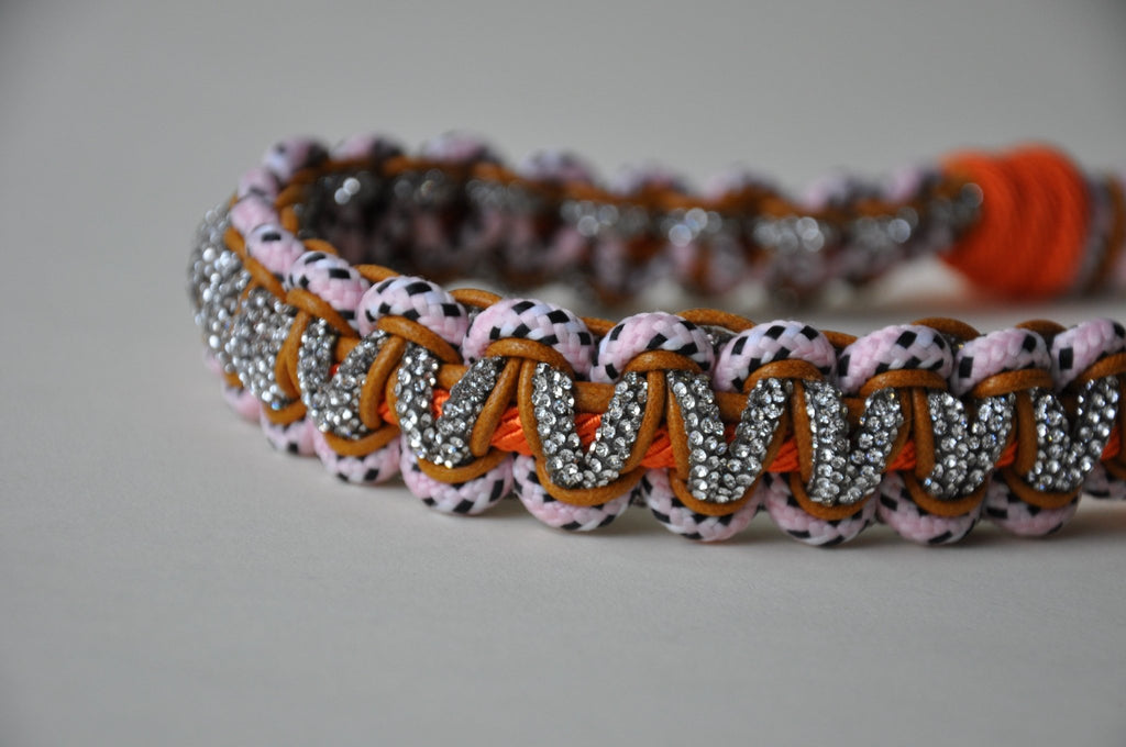 KEY CHAIN & BAG CHARM Cannes orange/pink - close up - braided nylon & cotton with rhinestones - TIEFENBACHER LEHMANN