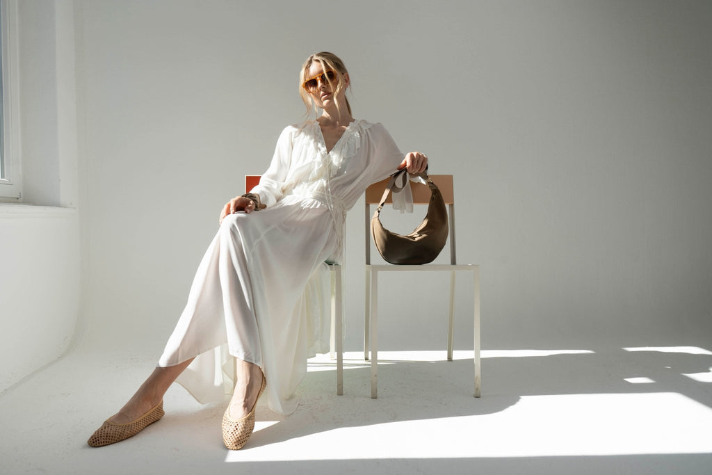 MOON BAG mocca mousse - silver - mood picture - TIEFENBACHER LEHMANN